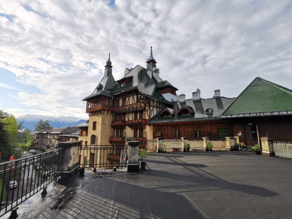 recreate Leahs Wandlung Kultursommer Semmering 2021, Südbahnhotel